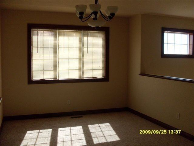4722 Patricia St - Photo 4 of 11