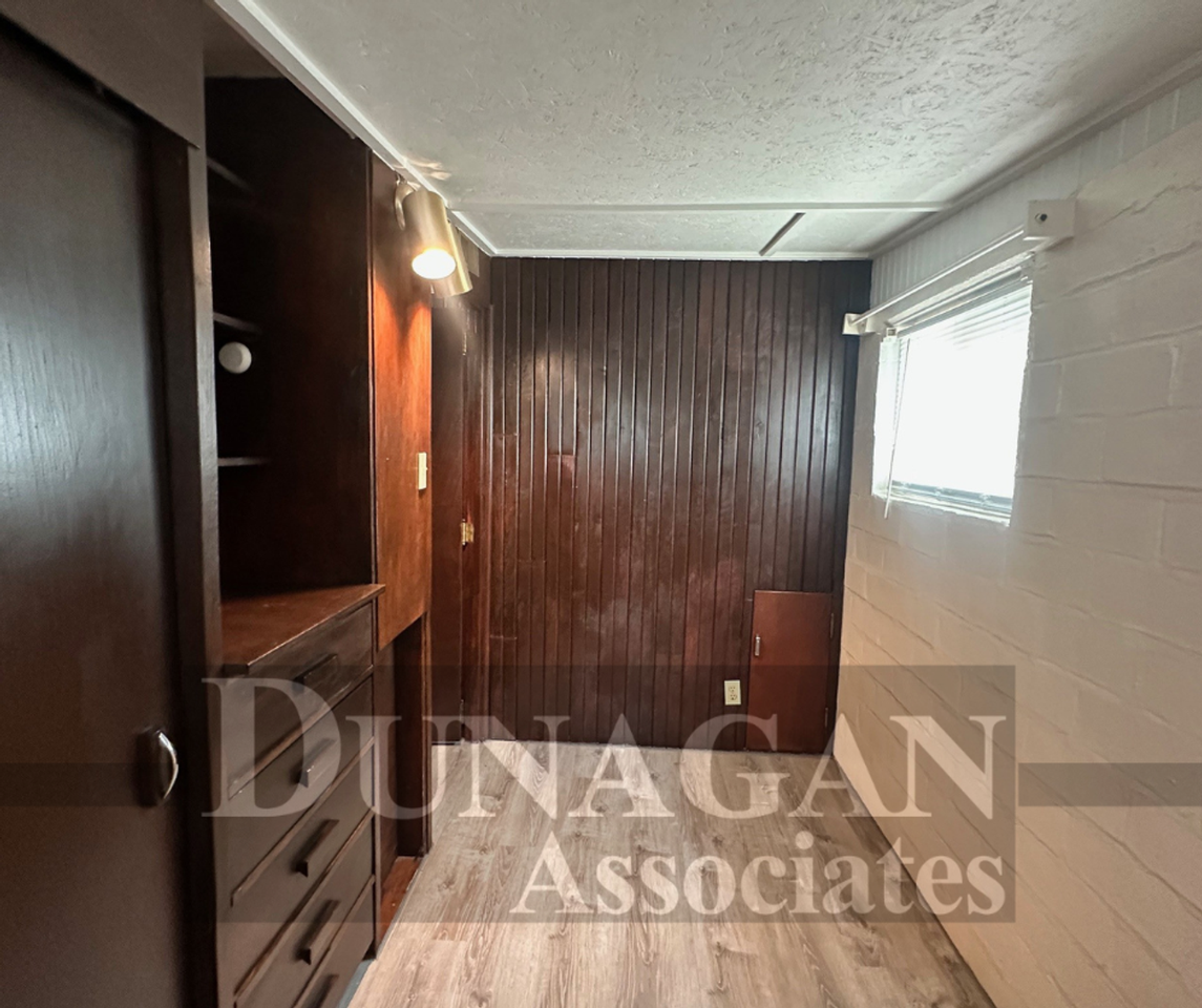 505 N Halagueno St #B - Photo 6 of 8