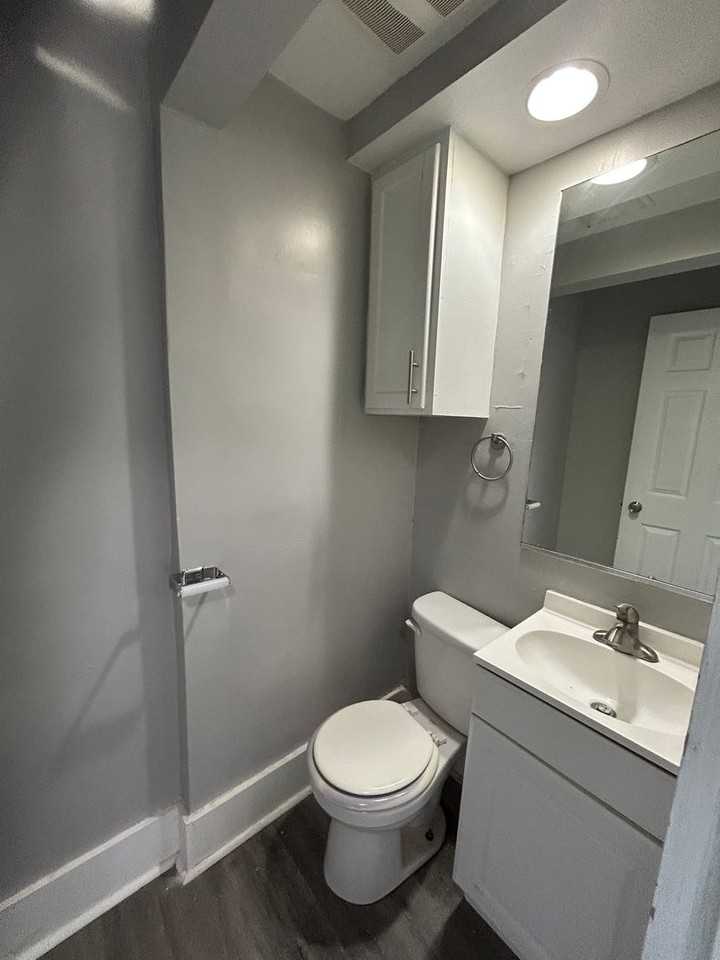 1454 18th St - Photo 6 of 11