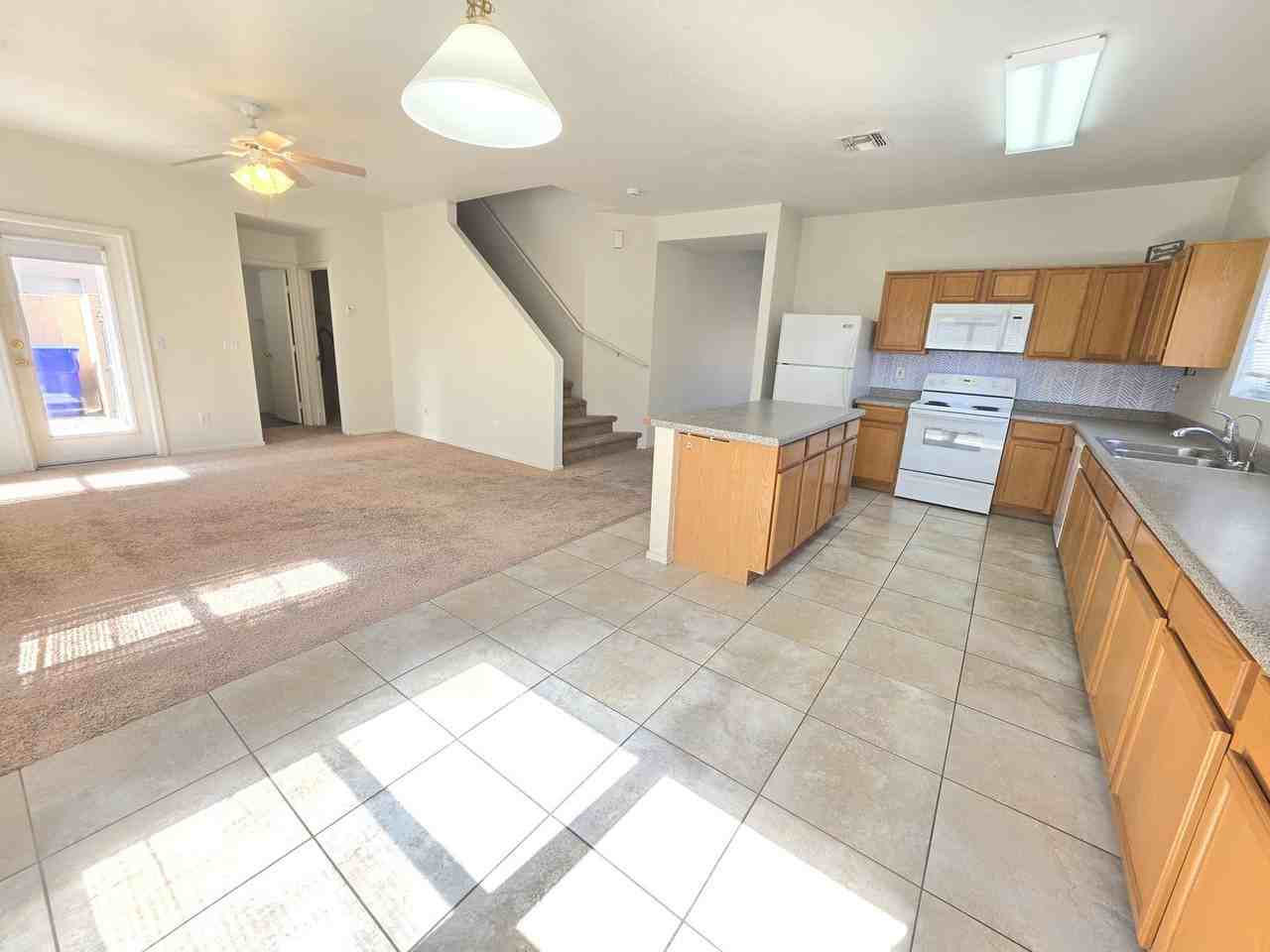 1137 S Fargo Ct - Photo 7 of 24