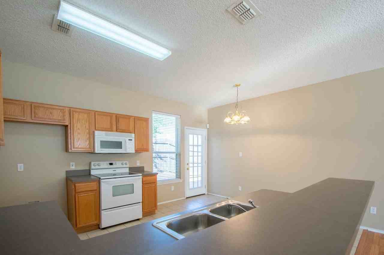 6316 Downeast Dr - Photo 7 of 25