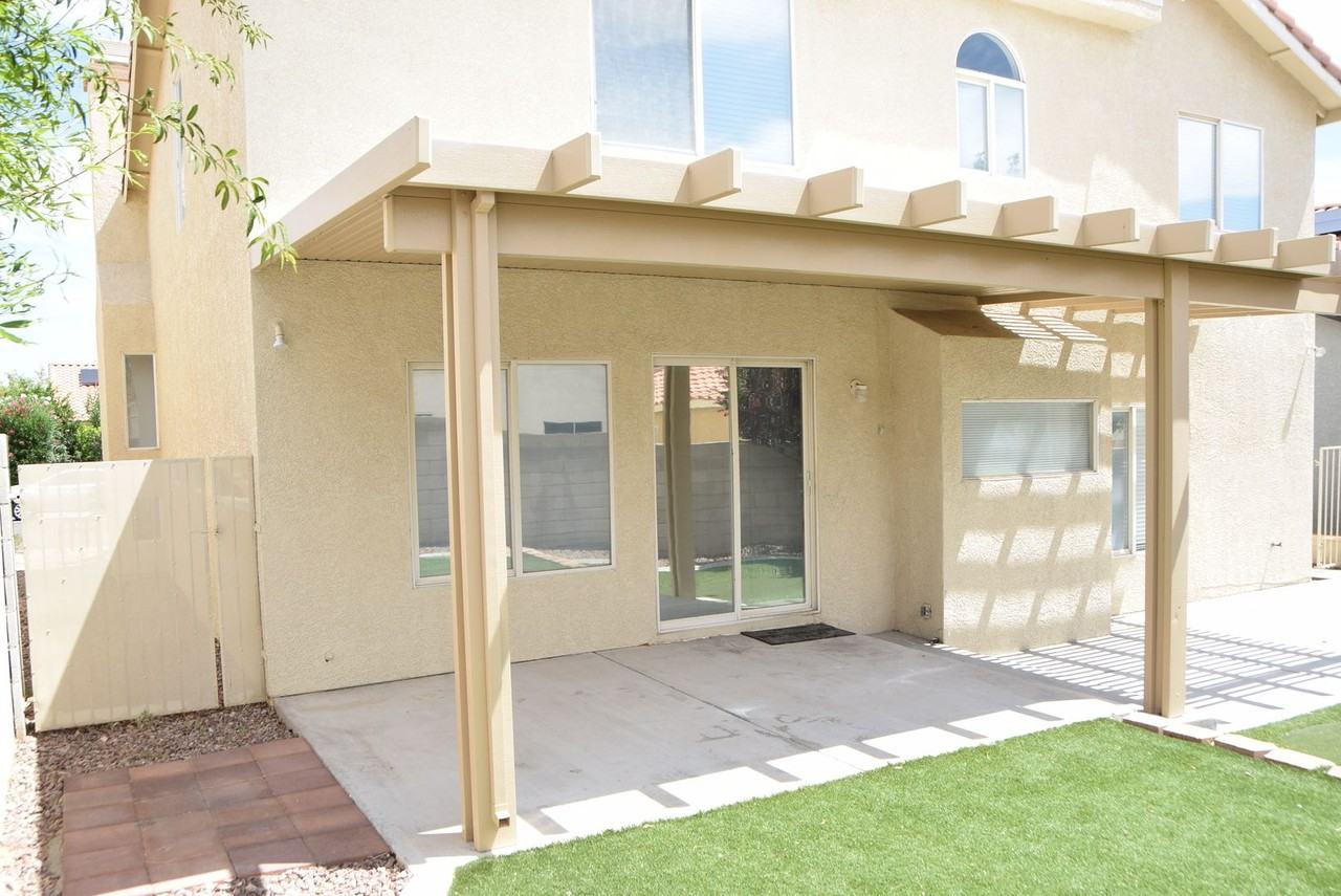 8765 Country Pines Ave - Photo 3 of 38