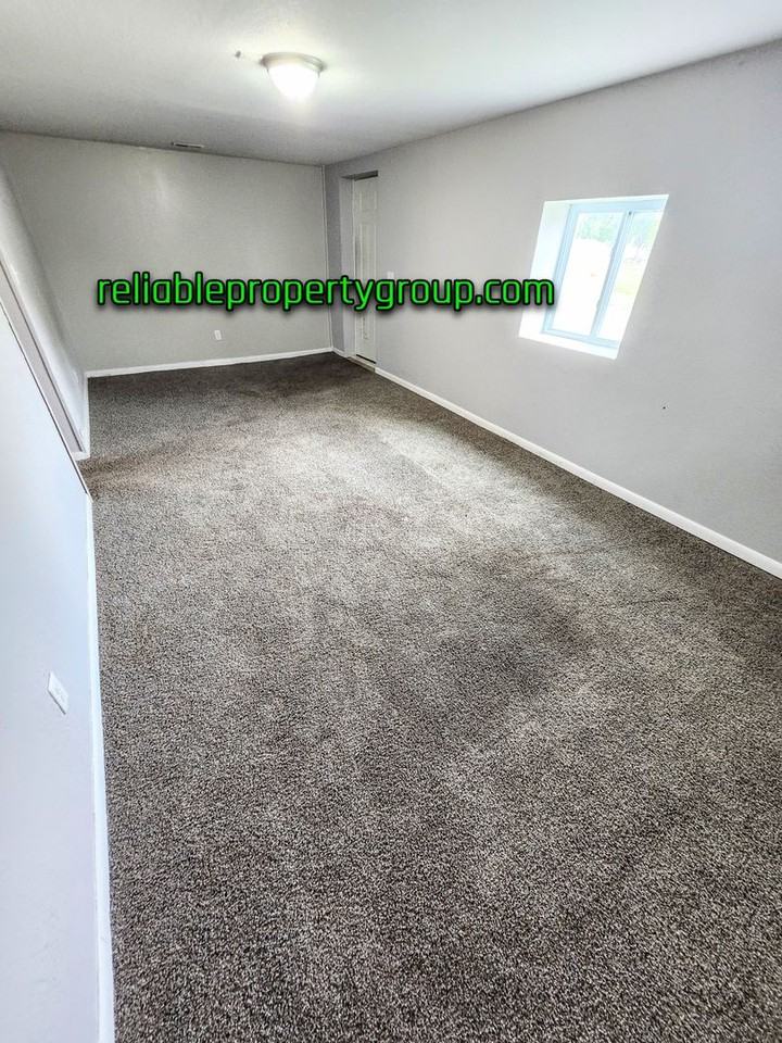 1745 E Market St - 638 Grayston - Photo 3 of 25
