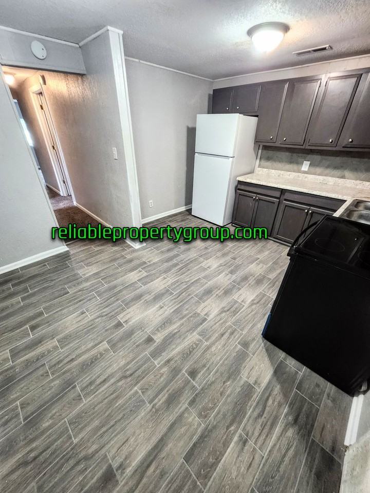 1745 E Market St - 638 Grayston - Photo 6 of 25