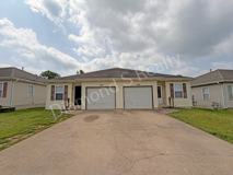 1442 / 1444 W Rainey Duplex - Photo 1 of 1