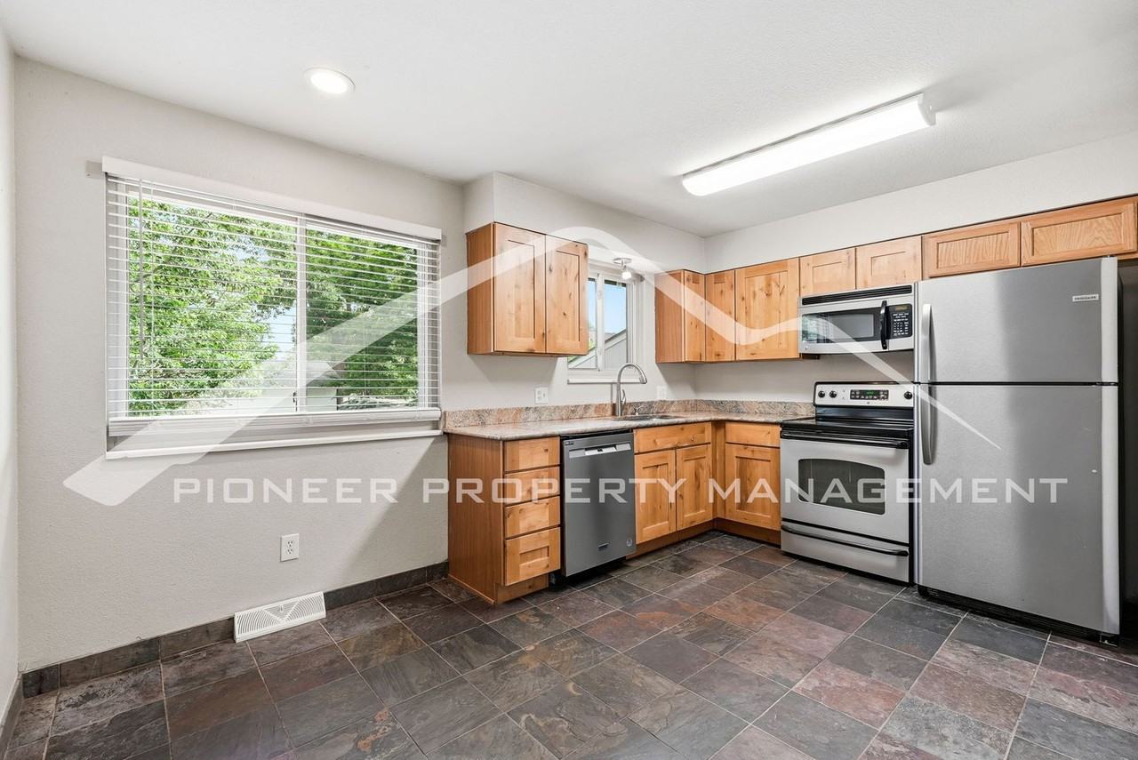 6801 W 32nd Ave - Photo 4 of 24