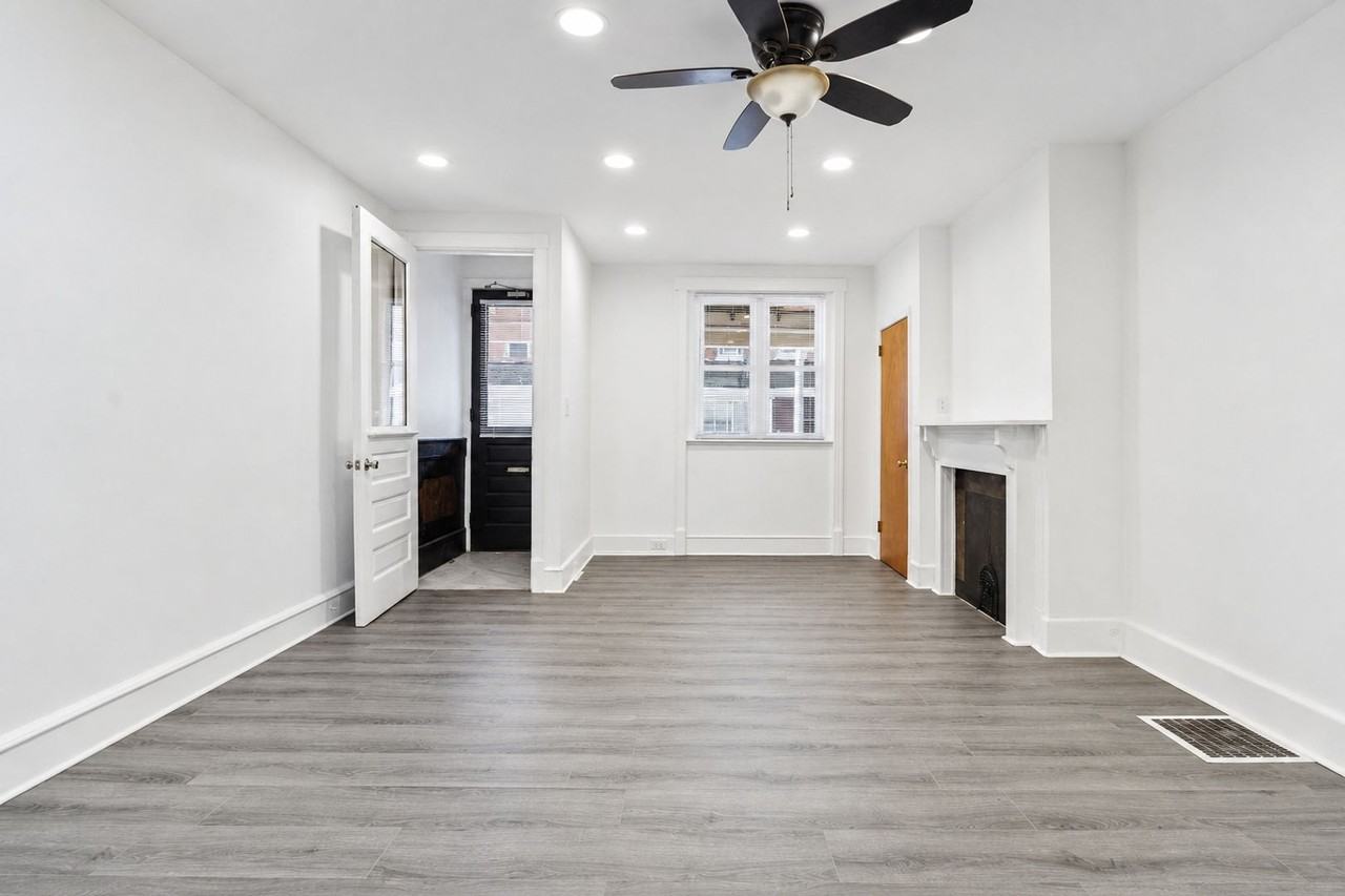 45 N Lindenwood St - Photo 3 of 32