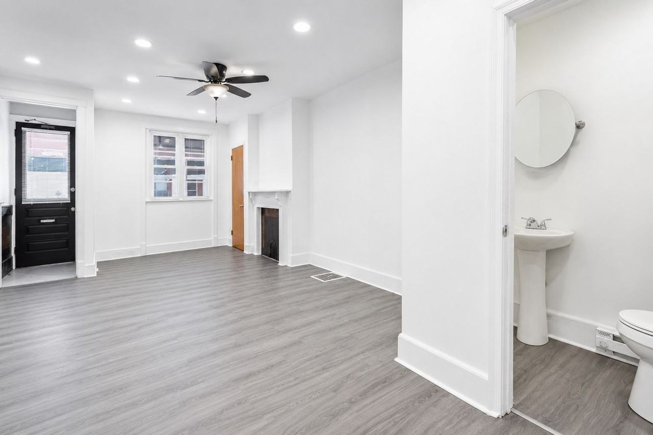 45 N Lindenwood St - Photo 7 of 32