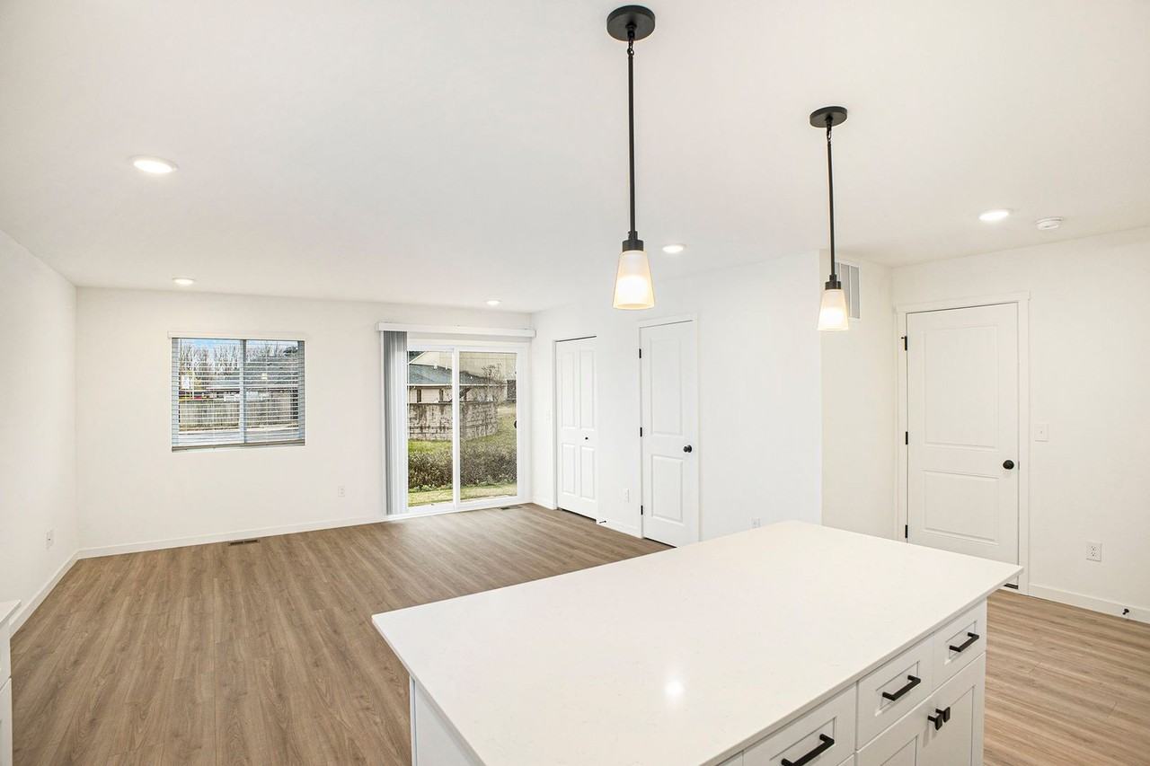 6116 Tigris Ave - Photo 3 of 24
