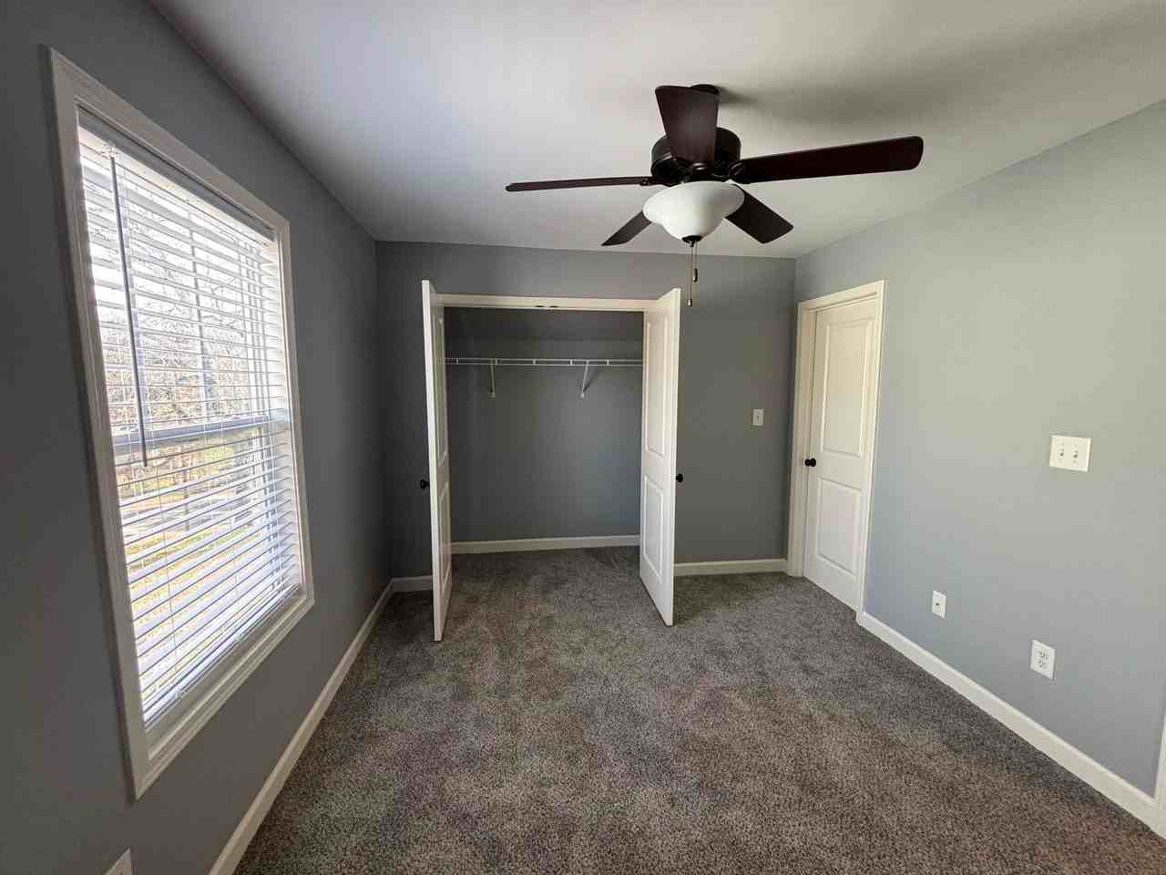 221 Wardlaw St - Photo 4 of 12