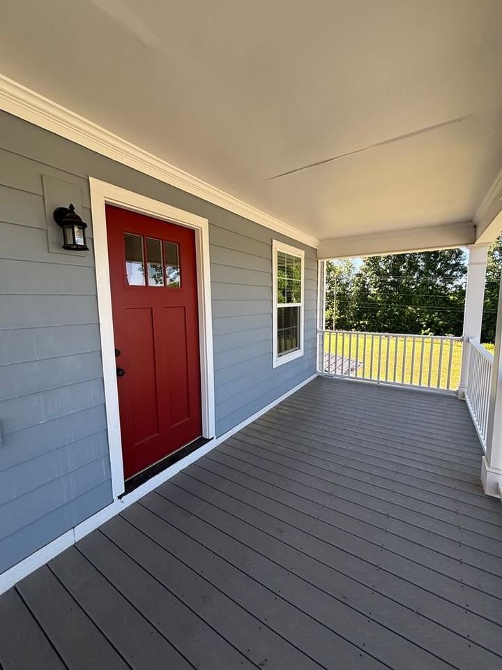302 Royalview Dr - Photo 5 of 10