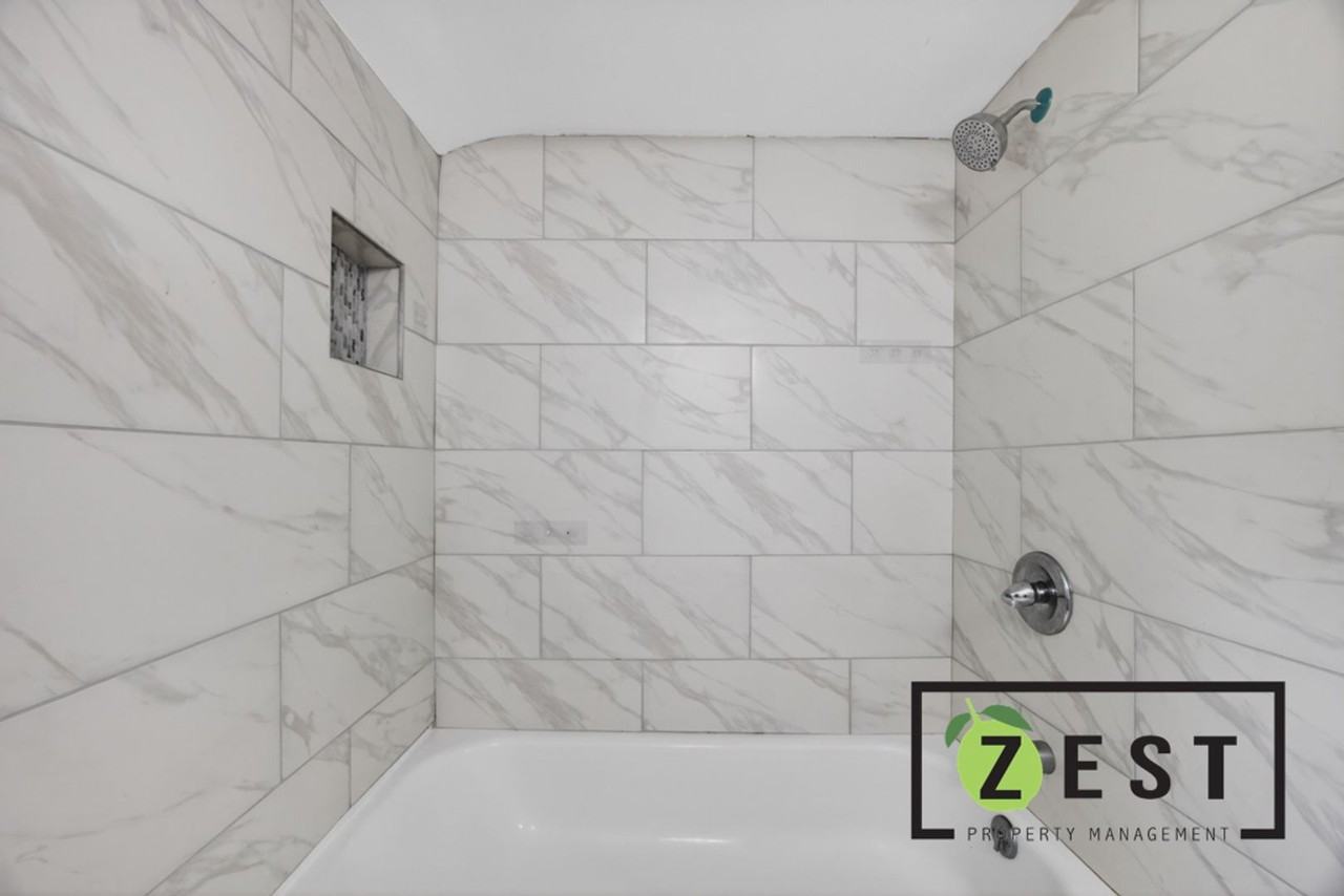 11726 Deering St - Photo 6 of 26
