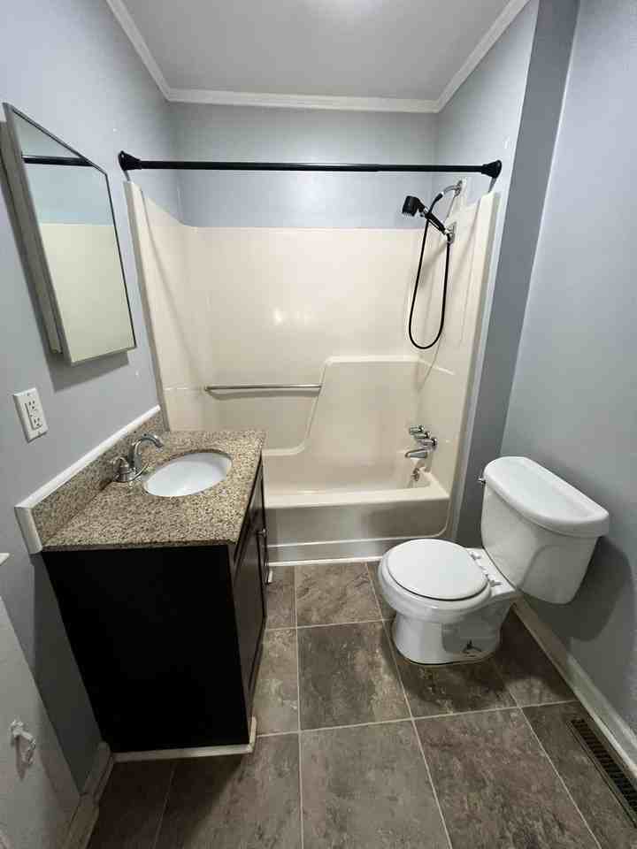 403 Concord Rd - Photo 7 of 10