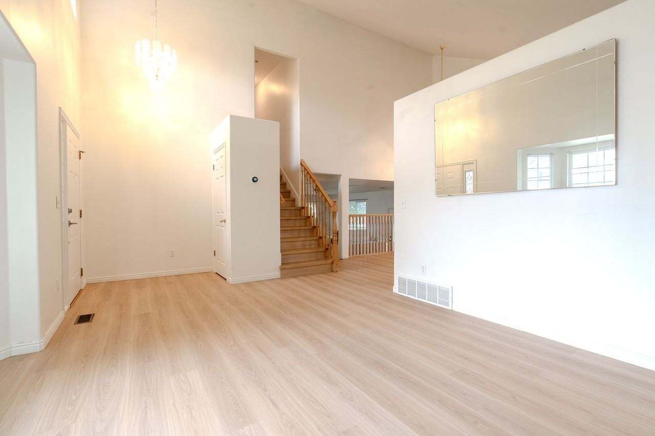1007 N 525 W - Photo 4 of 21