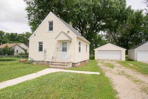 featured image of 1206 10th St Ne