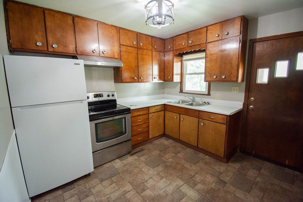 1206 10th St Ne - Photo 5 of 21