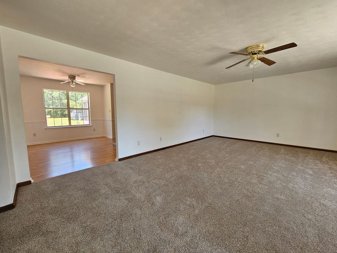 2164 Shipyard Rd - Photo 4 of 26