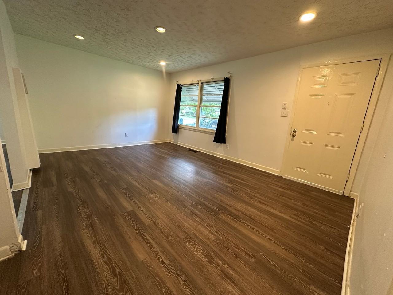 3627 Croft Pl Nw - Photo 5 of 16