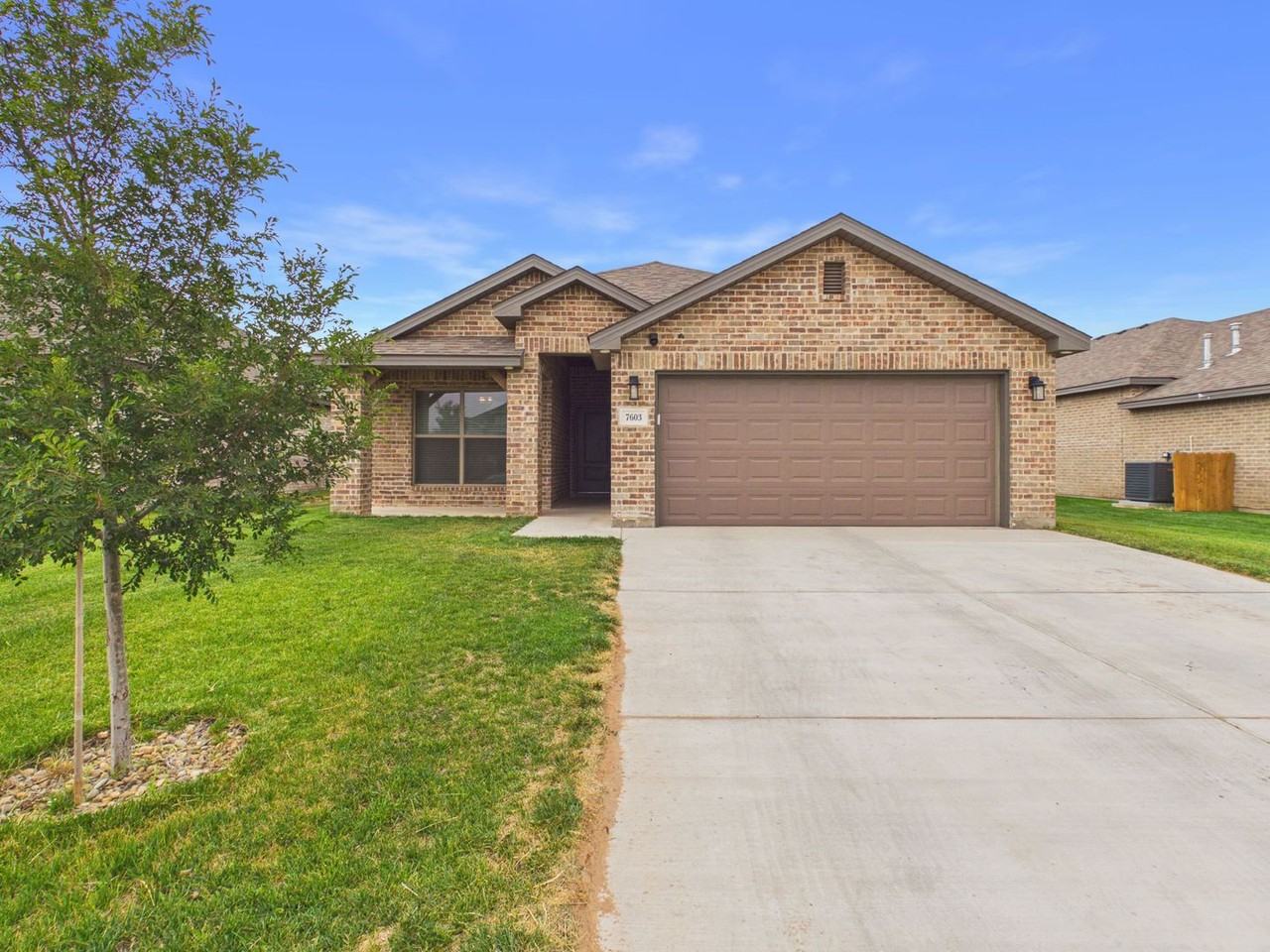 7603 John Thomas St - Photo 2 of 24