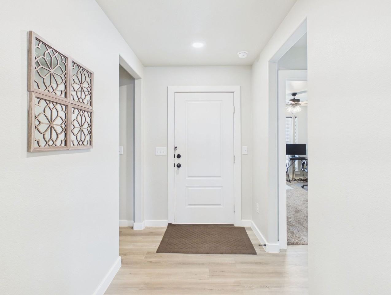 7603 John Thomas St - Photo 3 of 24