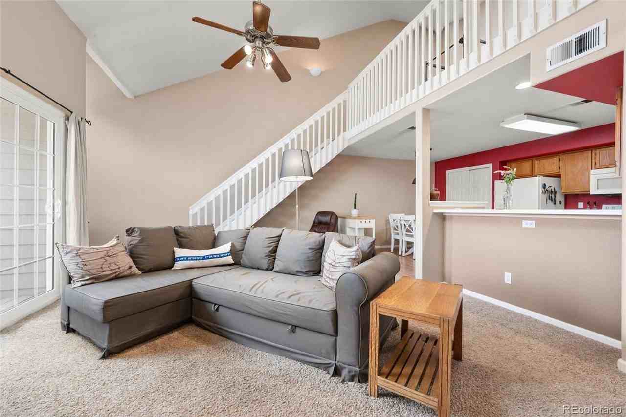 11045 Huron St - Photo 3 of 35