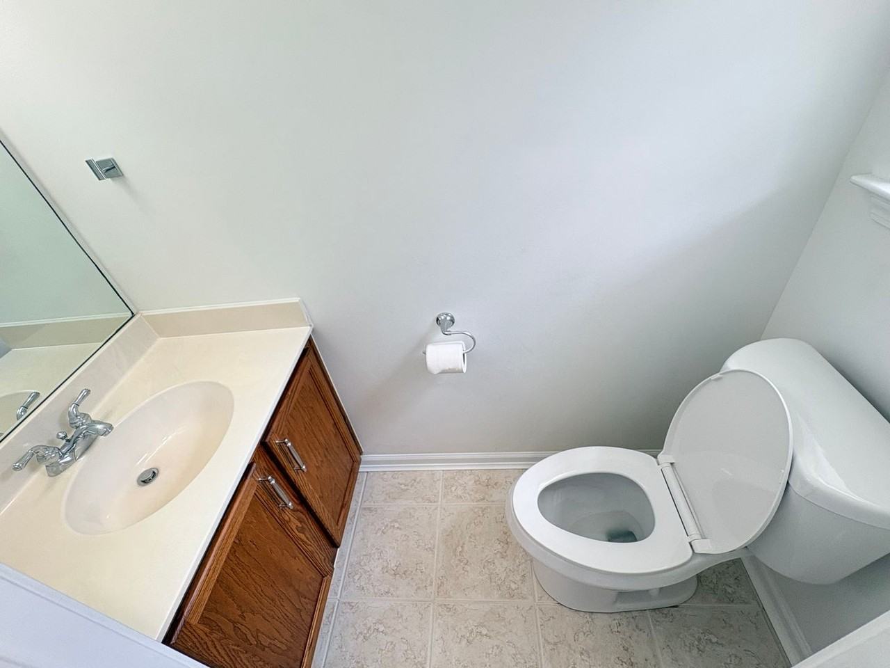 390 Gardners Cir - Photo 4 of 28