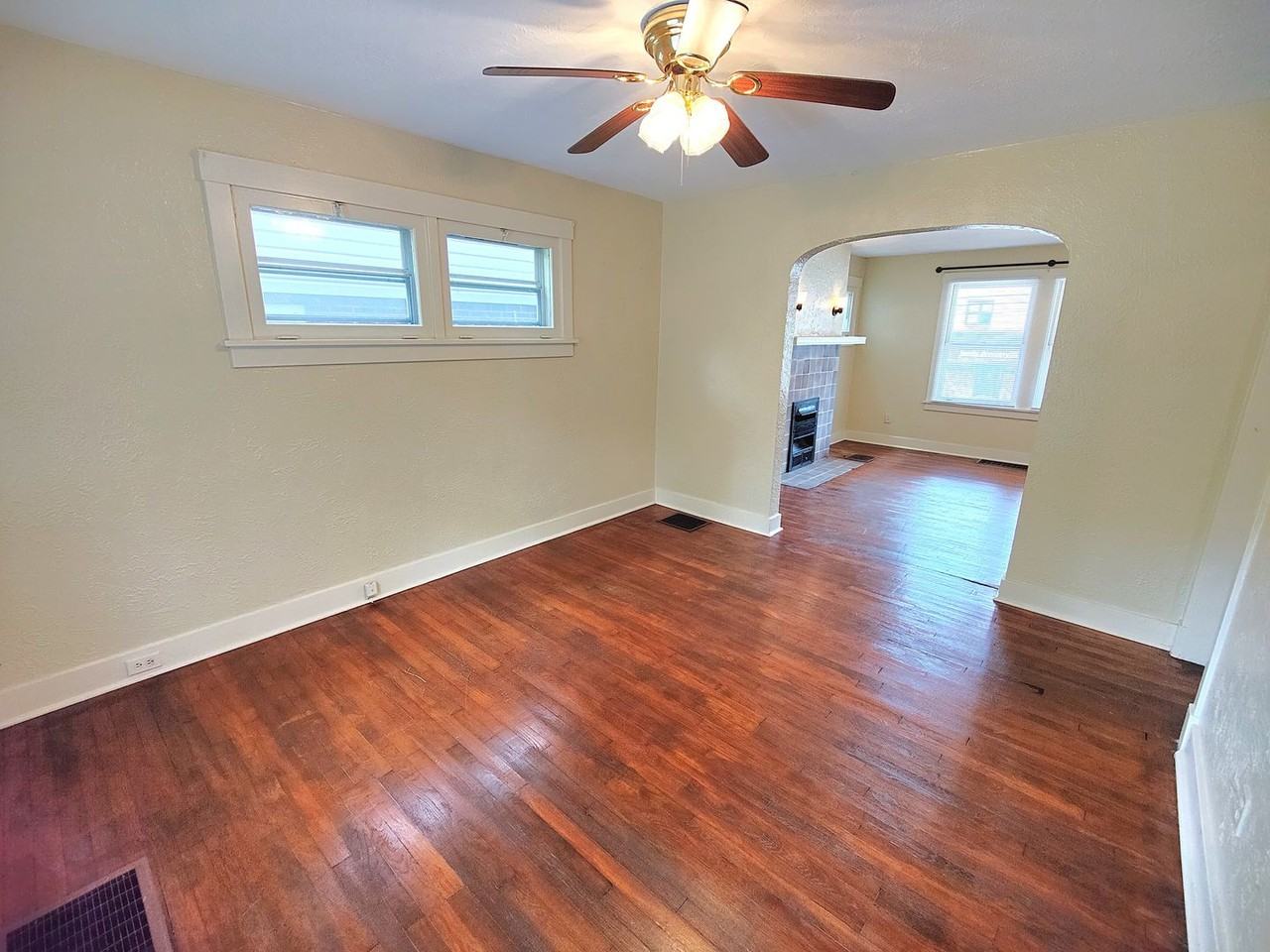 1237 Brookline Blvd - Photo 7 of 29