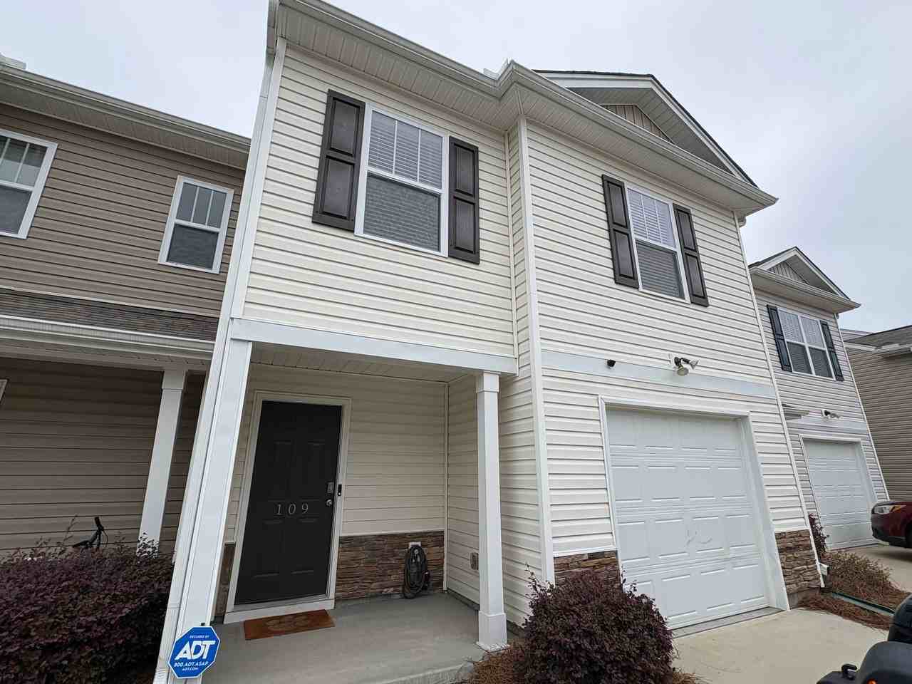 109 Oakmont Valley Trl