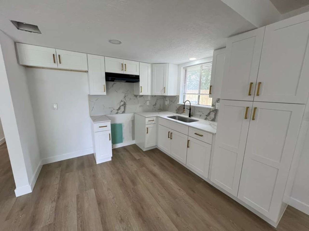 7726 Spinet St - Photo 4 of 9
