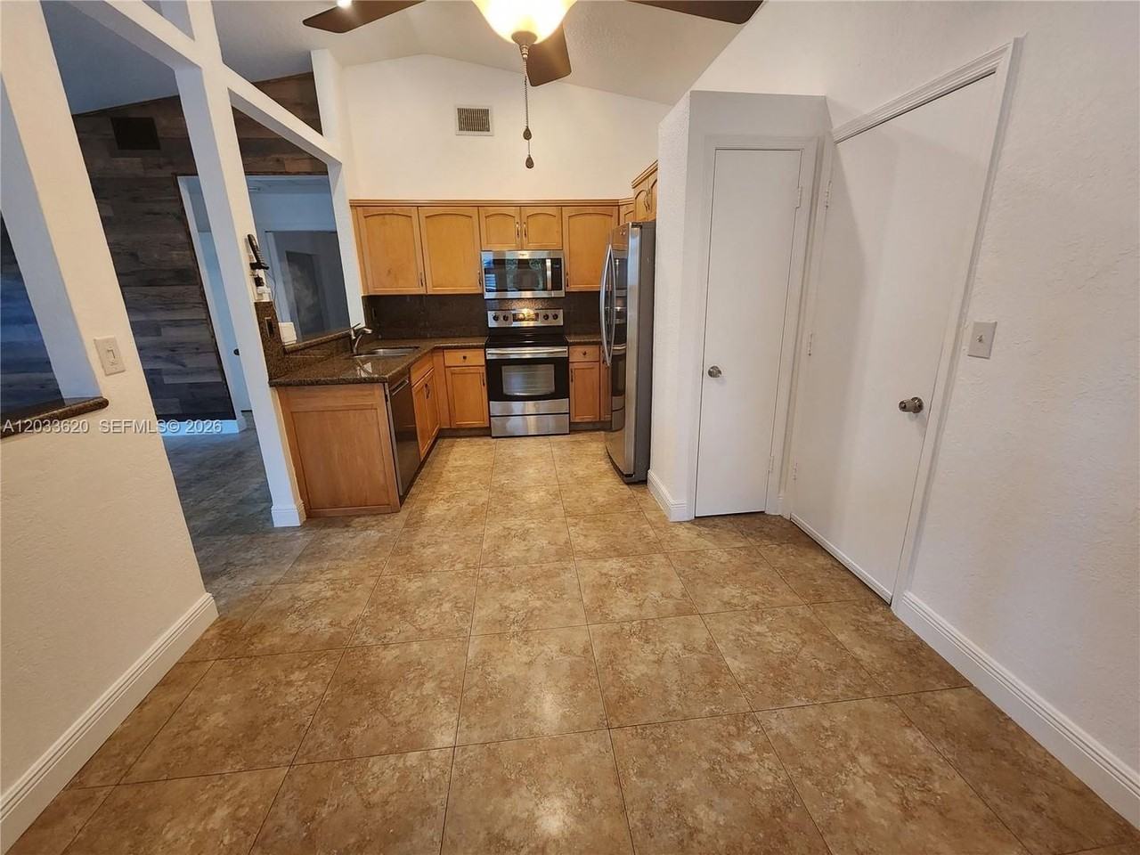 1631 Sw 129th Way #0 - Photo 7 of 10