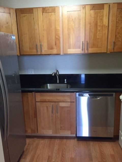 1505 Alexander St #303 - Photo 2 of 10