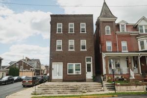featured image of 702 Saint John St
