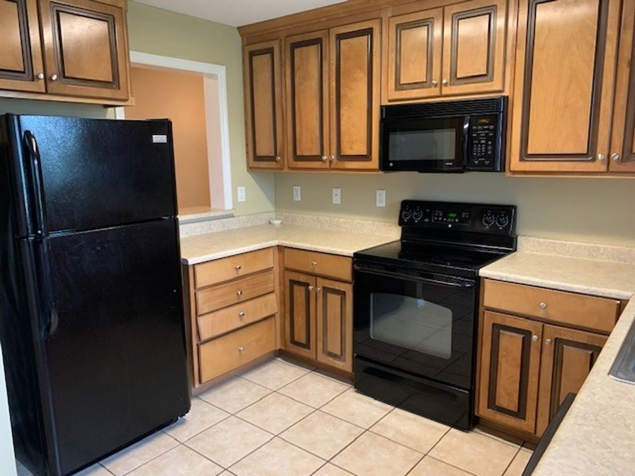 2705 Pineview Dr #A - Photo 3 of 9