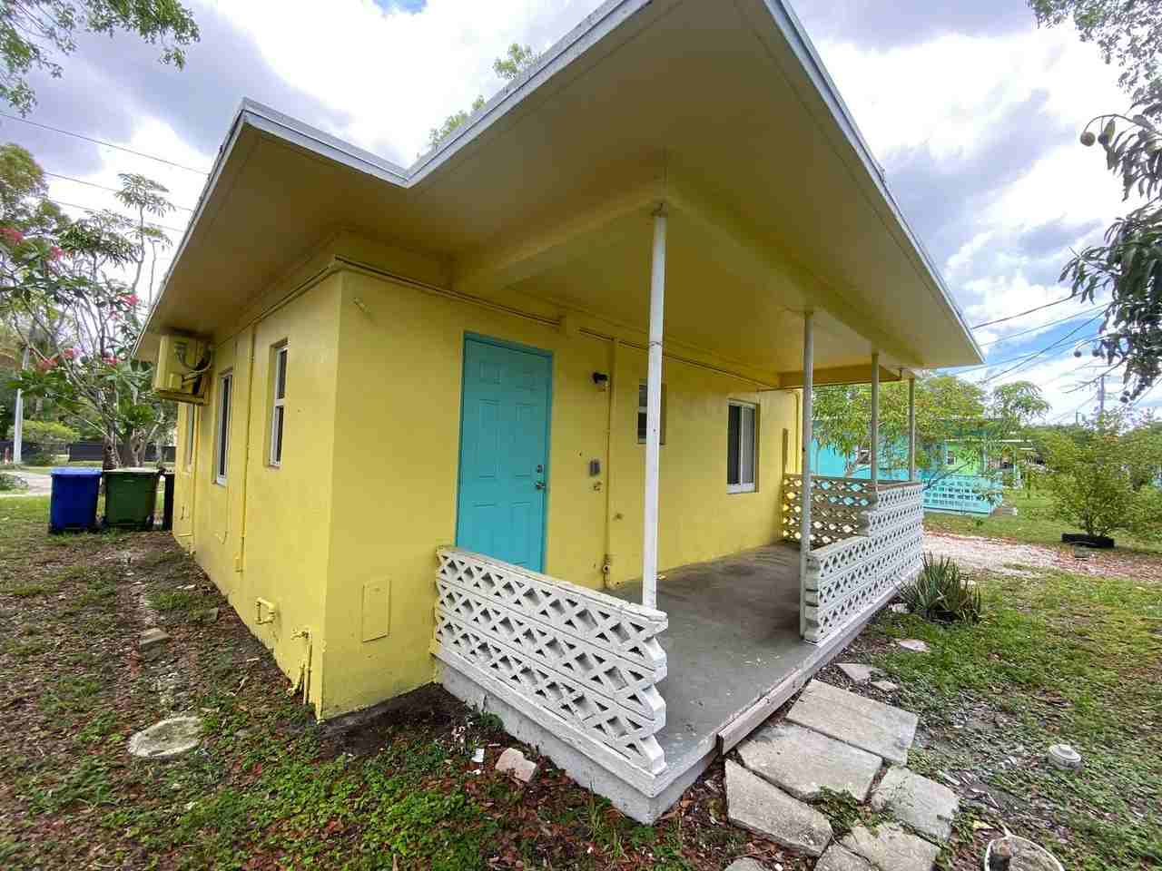 1448 Nw 4th St - Photo 2 of 11