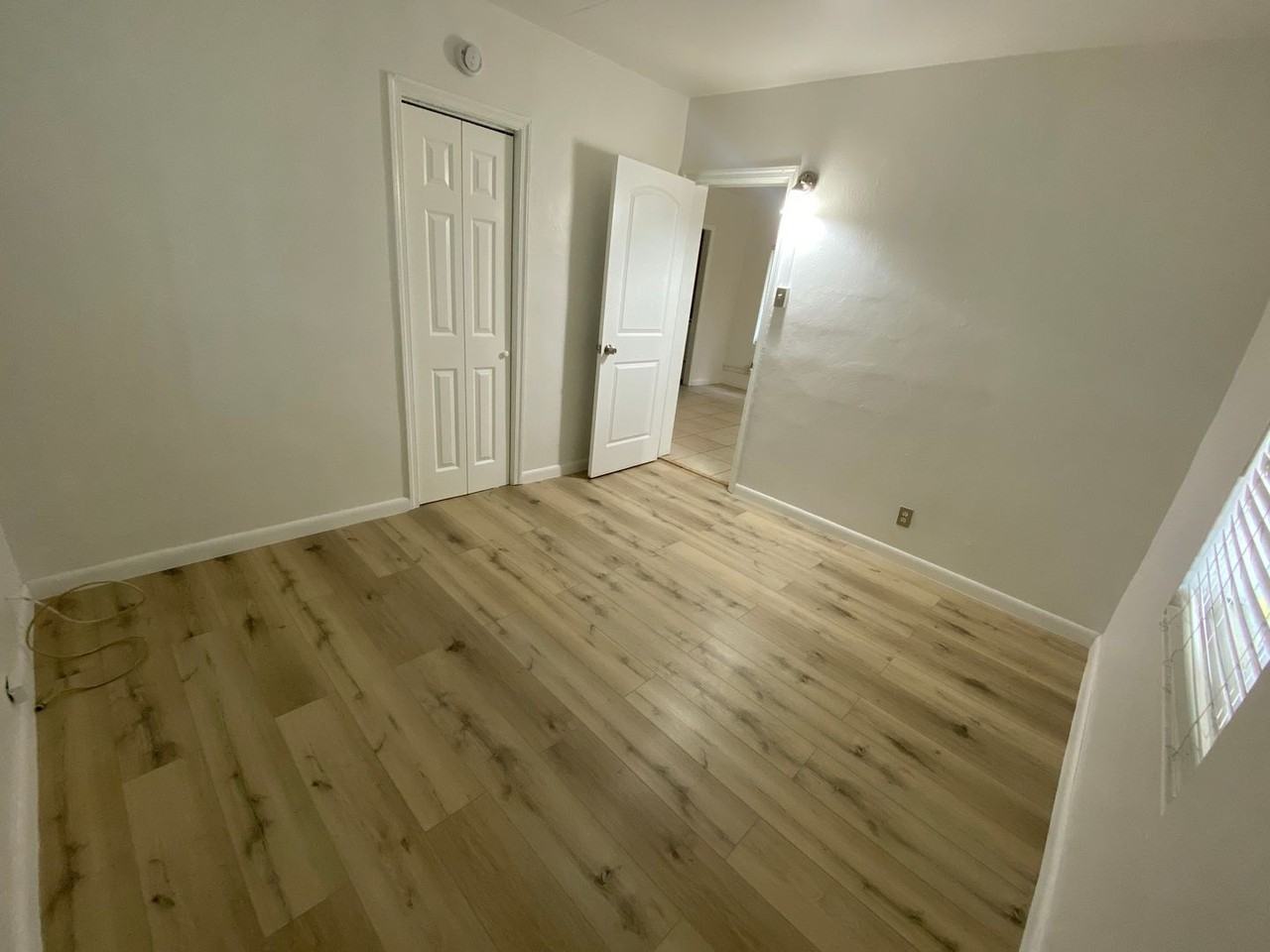 1448 Nw 4th St - Photo 6 of 11