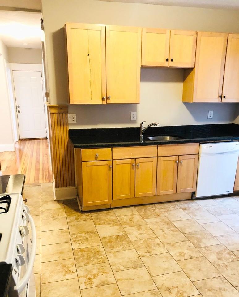 95 Draper St #1 - Photo 4 of 12