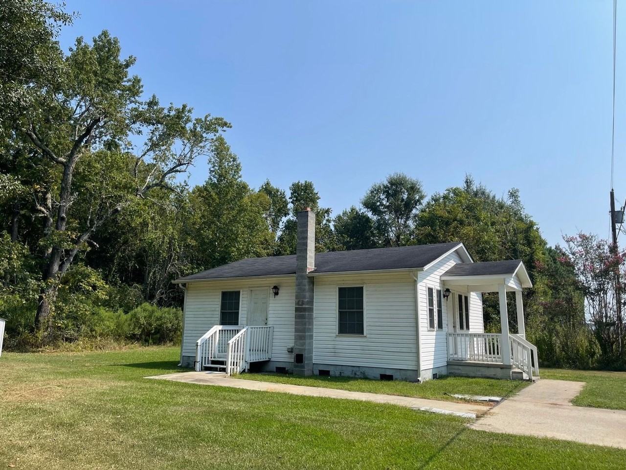 1434 Wades Point Rd - Photo 5 of 15
