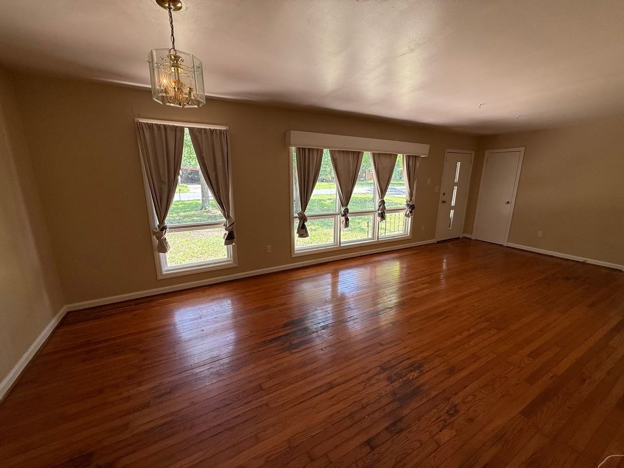 17 Oxford Pl Nw - Photo 3 of 8