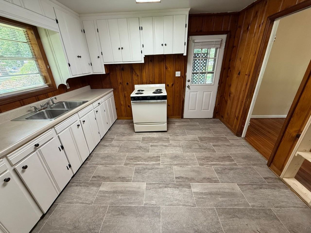 17 Oxford Pl Nw - Photo 4 of 8