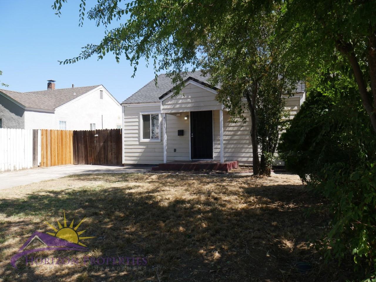 4111 32nd St - Photo 2 of 25