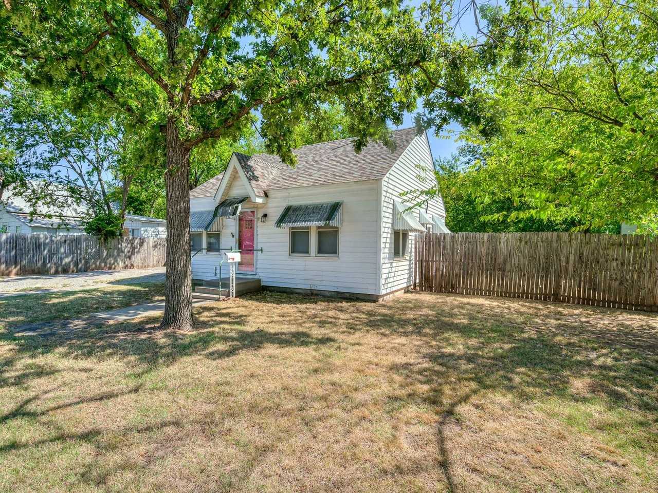 917 Fay Ave - Photo 2 of 12