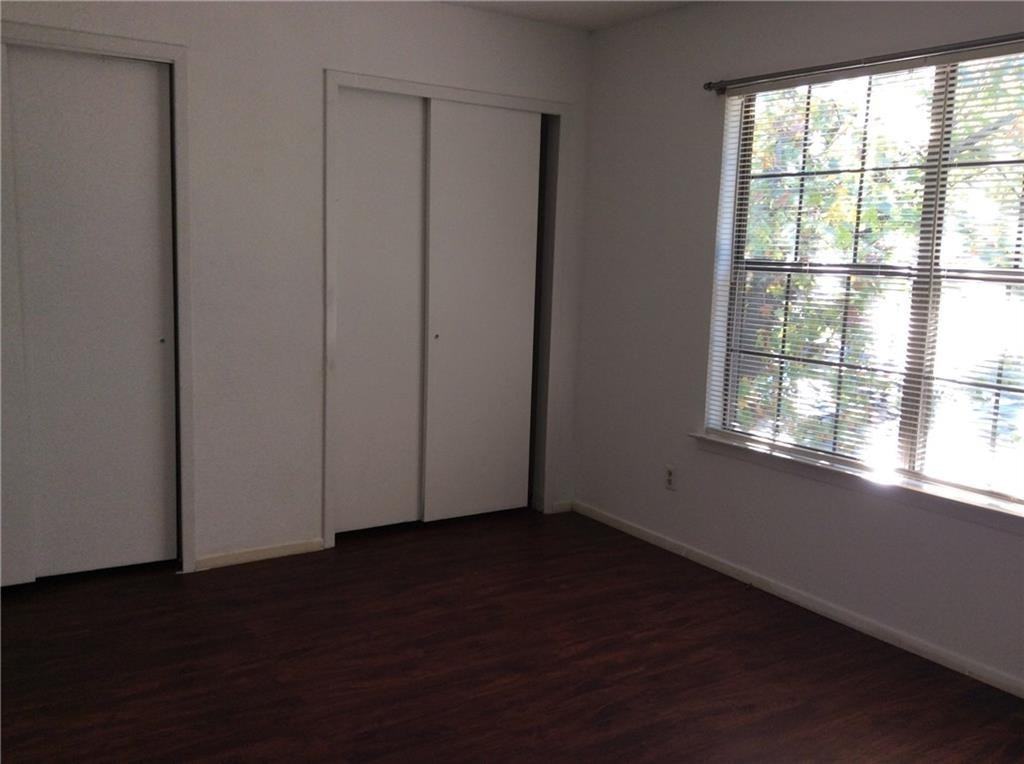 852 W Collins St - Photo 6 of 6