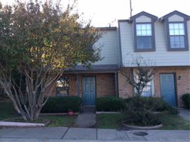 featured image of 852 W Collins St