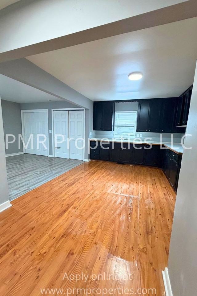 2115 Avenue M - Photo 3 of 10
