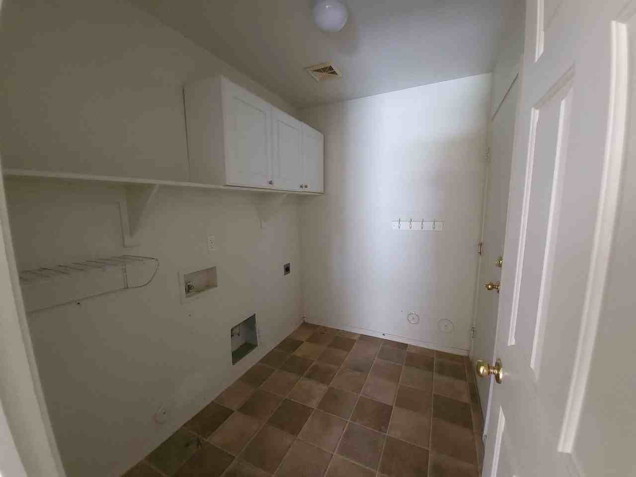 19705 E Emperor Blvd - Photo 5 of 16