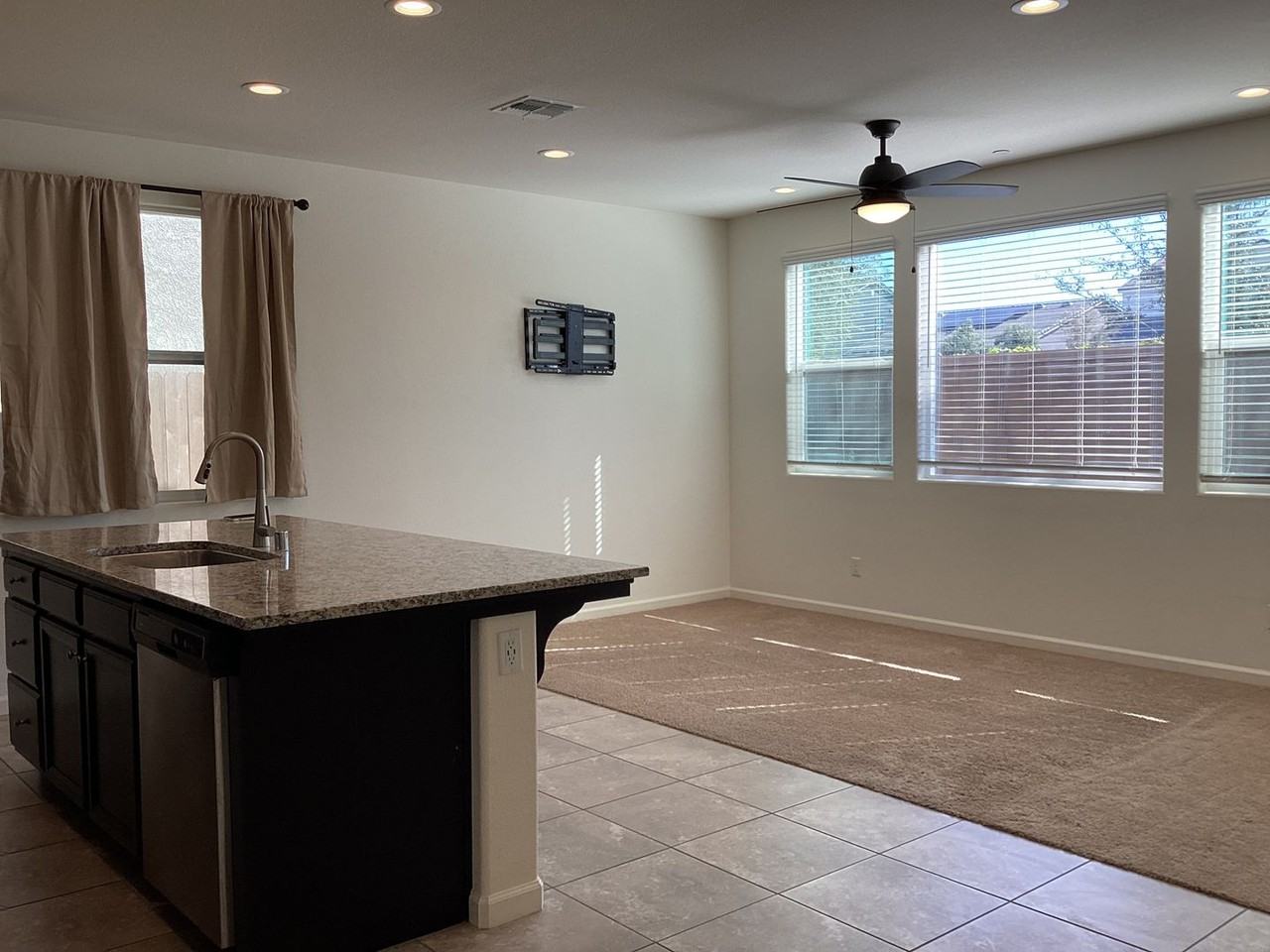 229 Sunset Dr S - Photo 5 of 25
