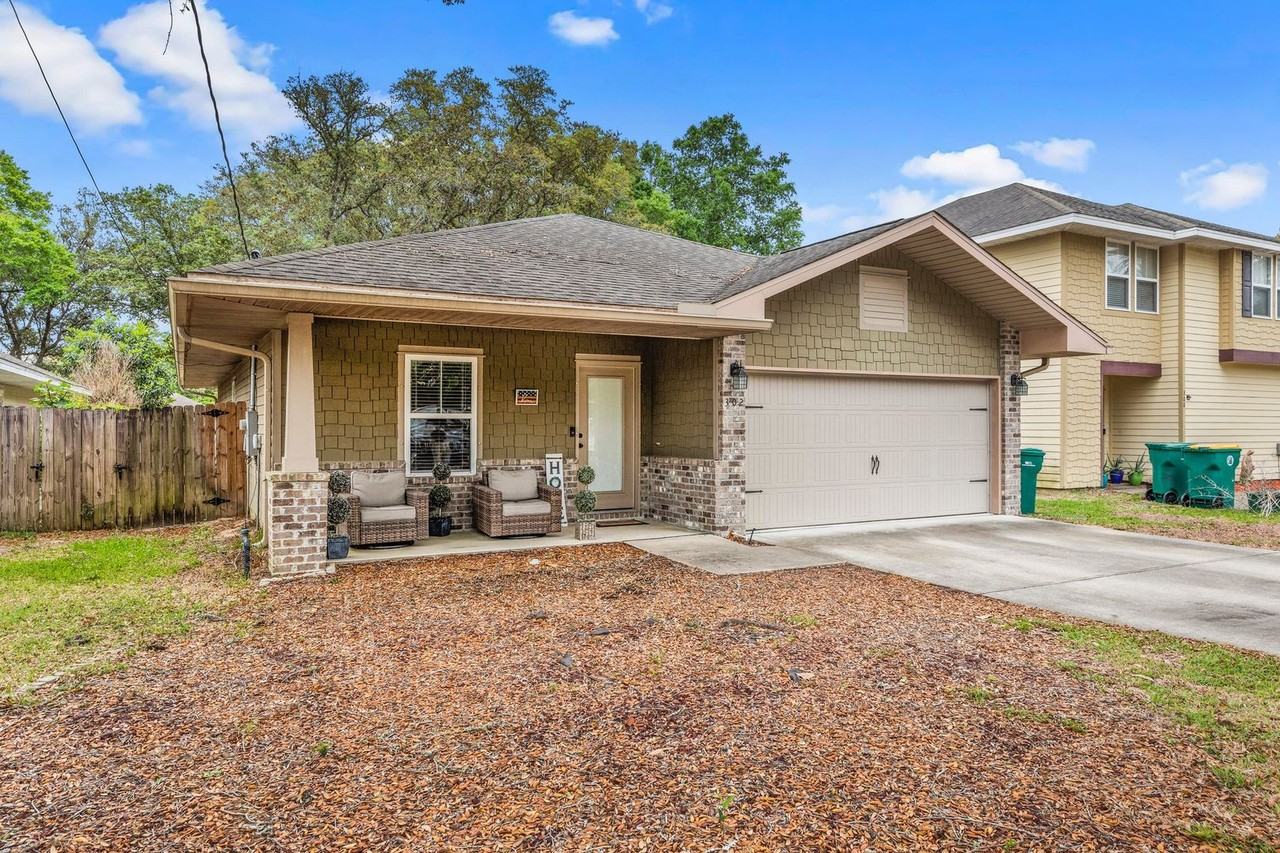 302 Palm Blvd N - Photo 2 of 43