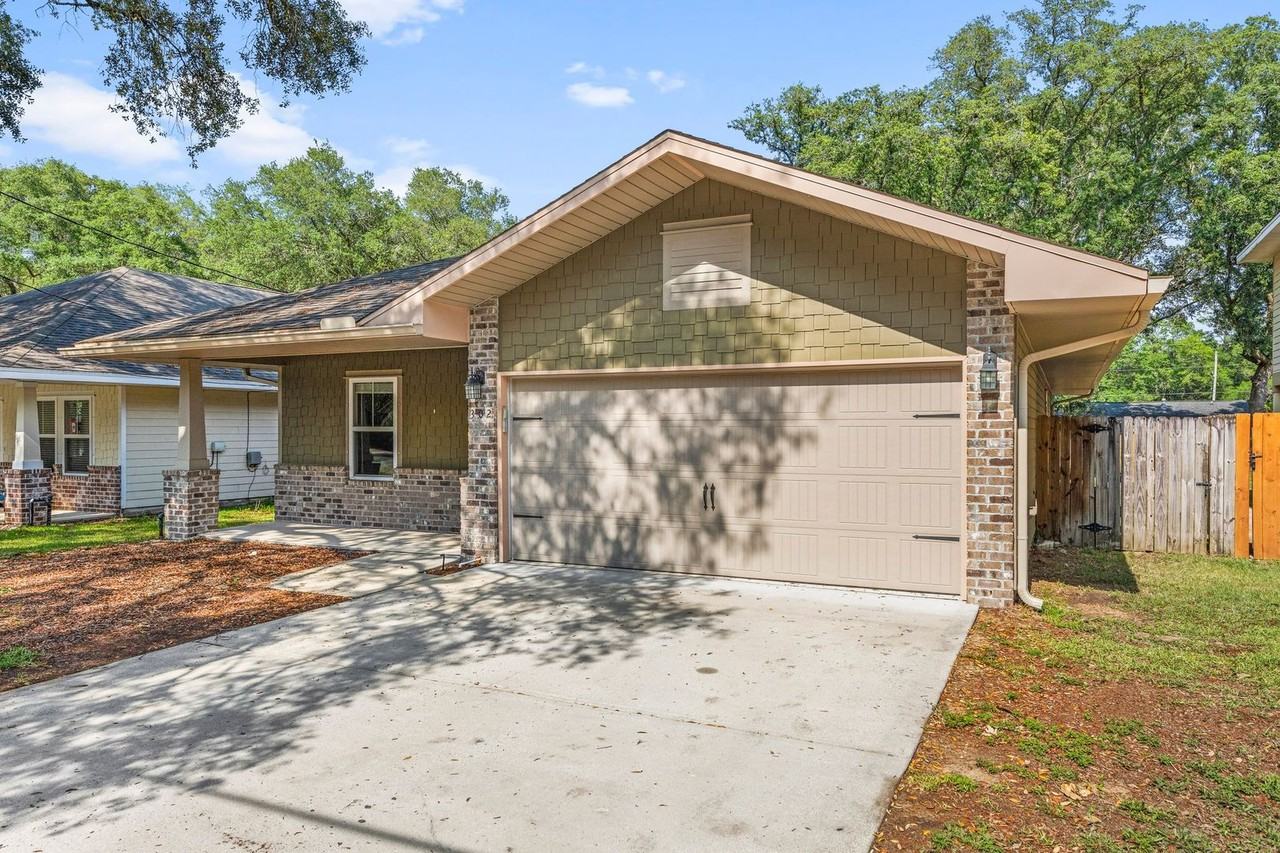 302 Palm Blvd N - Photo 3 of 43