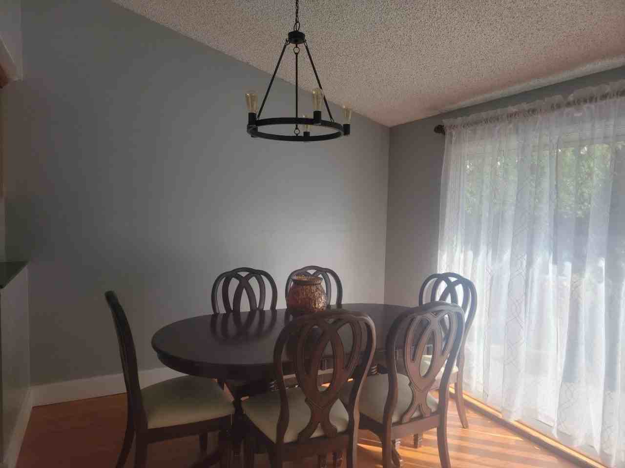 11427 Stranwood Ave - Photo 4 of 15