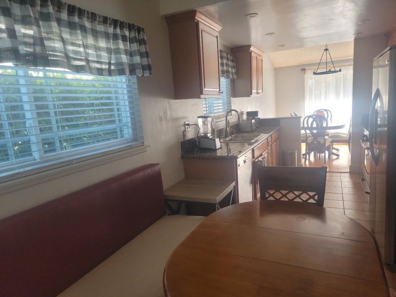 11427 Stranwood Ave - Photo 6 of 15